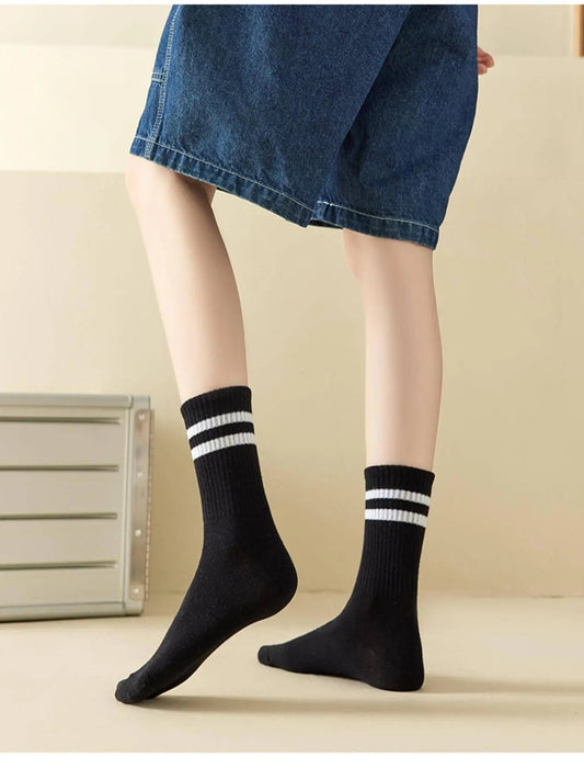 Women'S Striped Crew Socks, Casual Comfy Breathable Athletic Running Knit Mid Calf Socks, Women'S Hosiery for Daily Wear